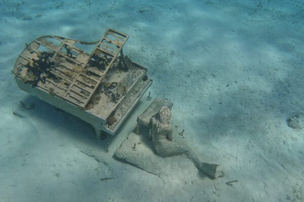 Great Guana Cay Adventures - Exuma - Bahamas - Mermaid & Underwater Piano