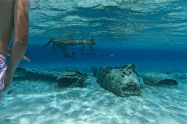 Great Guana Cay Adventures - Exuma - Bahamas - Sunken Pablo Escobar Plane (Northern)