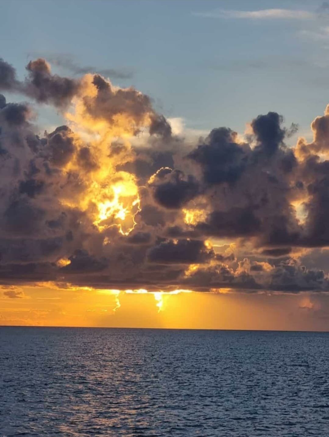 Sunset Cruise: Cayside Drift Experience - From Black Point, Staniel Cay and Nearby Exuma Cays - Image 2