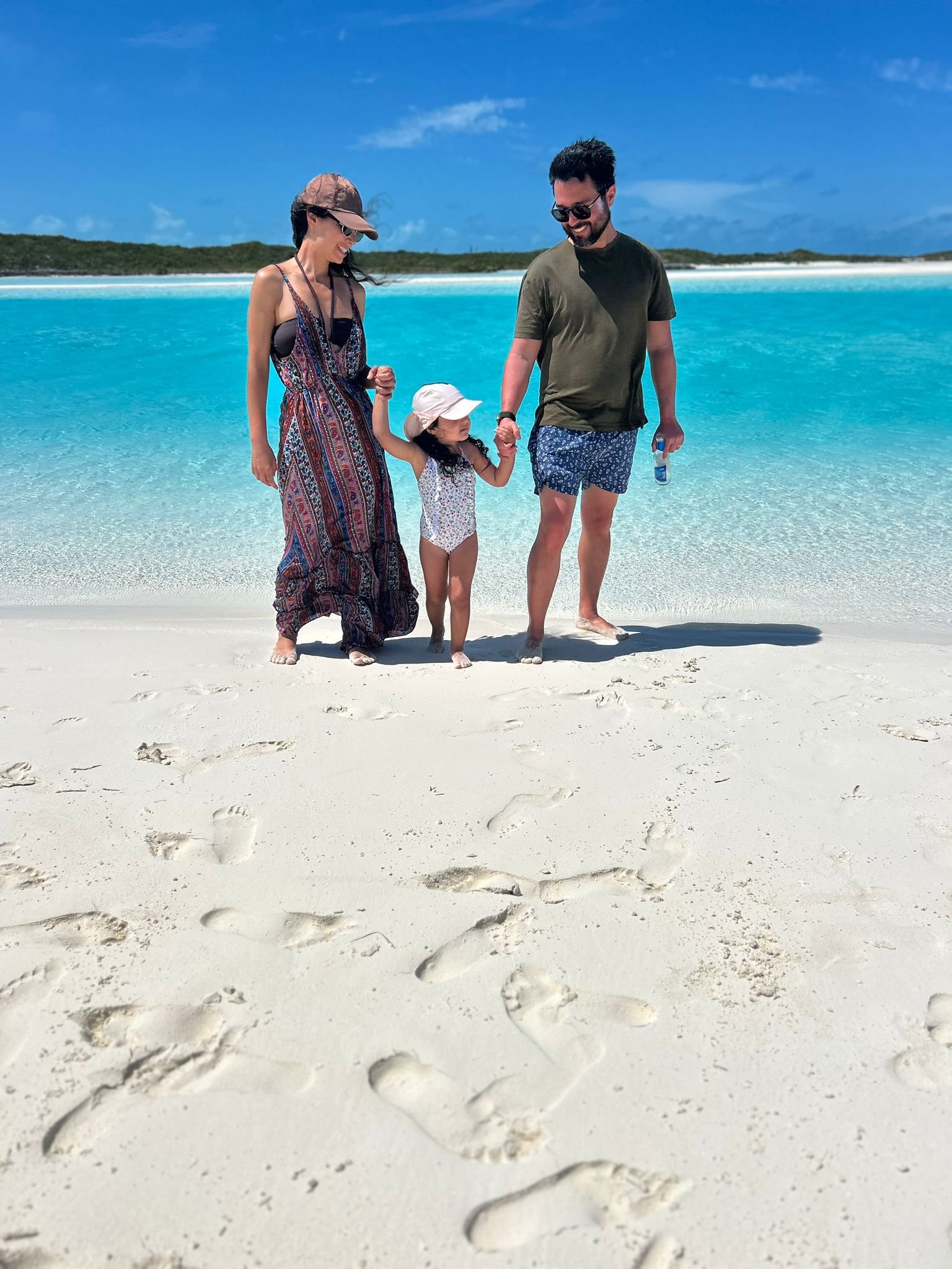 Original Swimming Pigs Shared Full Day All- Inclusive Exuma Experience - From Black Point , Staniel Cay or Nearby Cays - Image 12